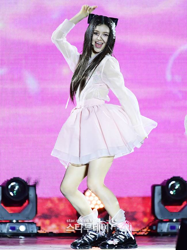 그룹 뉴진스 다니엘. <강영국 기자>