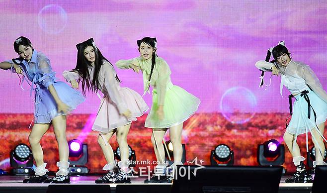 그룹 뉴진스. <강영국 기자>