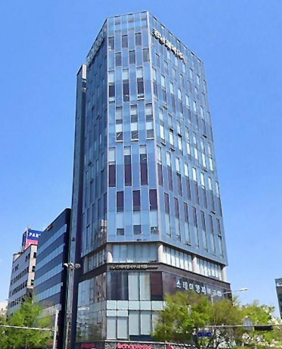 서울 논현동에 있는 경남제약 타워. 네이버 블로그