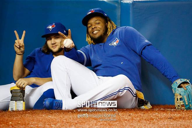 ▲ 토론토의 블라디미르 게레로 주니어와 보 비셋이 트레이드로 이적할 가능성이 제기되고 있다.