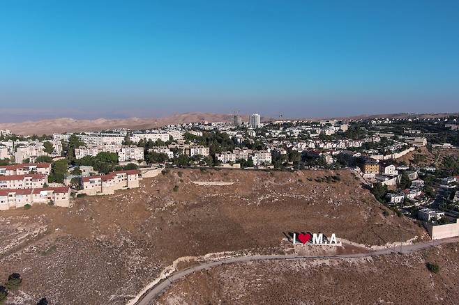 예루살렘 동쪽 7km에 위치한 요르단강 서안의 마알레 아두밈 유대인 정착촌. 1967년 6일 전쟁에서 이스라엘은 서안을 요르단으로부터 빼앗았다. /로이터 연합뉴스