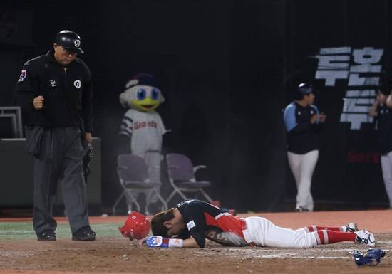 KIA 타이거즈 외야수 박정우. 지난 5월 22일 사직 롯데 자이언츠전에서 9회초 대주자로 출전, 끝내기 주루사로 아쉬움을 남겼다. 사진 연합뉴스