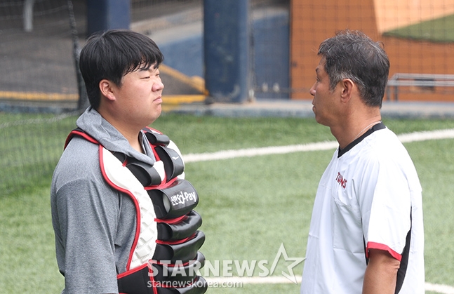 [포토] 김범석 '이때 필요한 건 범바오 애교'