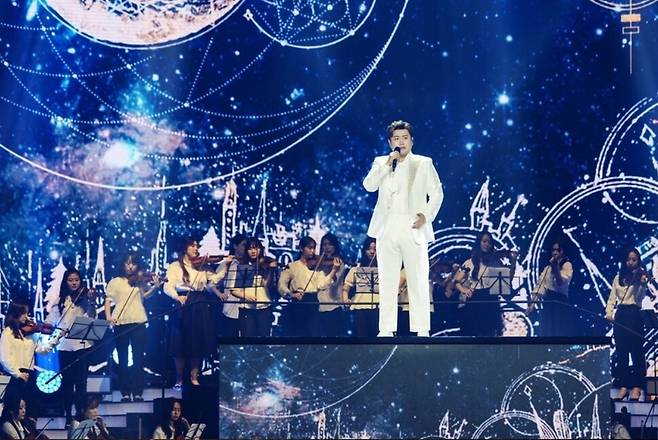 에스비에스에서 2022년 추석특집으로 방영한 ‘김호중의 한가위 판타지아’의 한 장면. 에스비에스 제공