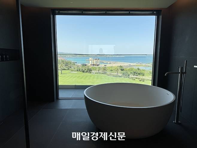시그니처 스위트 욕실 / 사진=홍지연 여행+ 기자