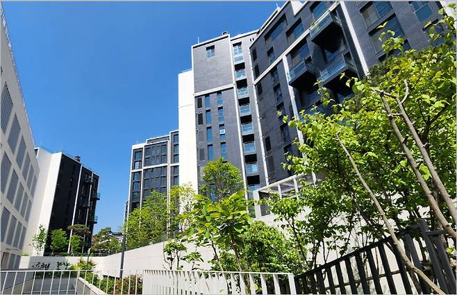 서울 강남구 논현동 ‘브라이튼 N40’ 단지 전경 (사진=이데일리 이배운 기자)