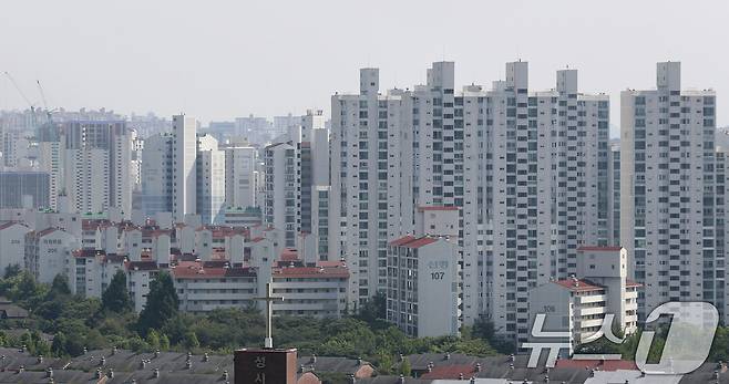 1기 신도시 정비 선도지구 선정계획을 발표한 22일 오후 경기 성남시 분당구에 아파트들이 밀집해 있다. 2024.5.22/뉴스1 ⓒ News1 김영운 기자