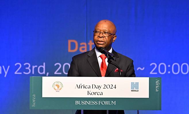 Carlos Victor Boungou, dean of the African Group of Ambassadors and Ambassador of the Gabonese Republic, speaks at the Korea-Africa Day 2024 Business Forum held at the Swiss Grand Hotel in Seoul on Thursday. (Lee Sang-sub/The Korea Herald)