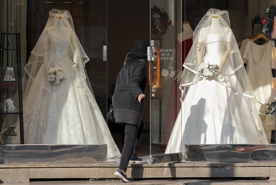 서울 서대문구 북아현동 웨딩타운 웨딩드레스 전문점. 기사 내용과 직접적 관련 없음. [뉴스1]