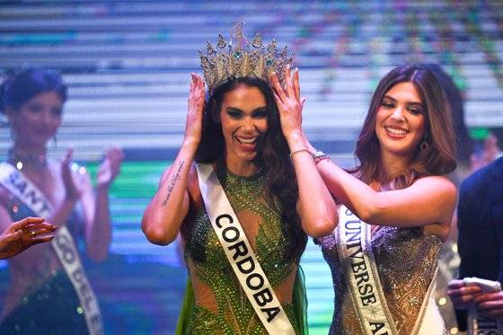 미스 아르헨티나로 뽑힌 29세 배우 마갈리 베냐젬. AFP)  〈저작권자(c) 연합뉴스, 무단 전재-재배포, AI 학습 및 활용 금지〉