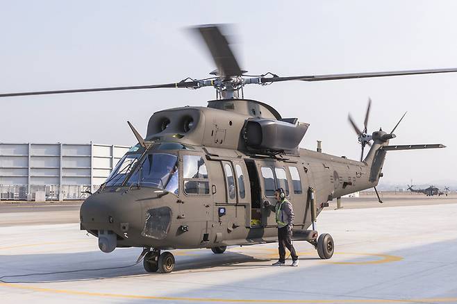 육군 수리온 헬기가 이륙 전 로터를 회전하며 대기하고 있다. 세계일보 자료사진