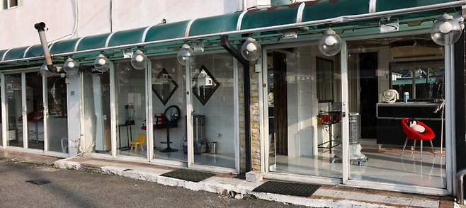 지난 9일 경기 파주시 용주골에 있는 성매매 업소 모습. 파주=최상수 기자