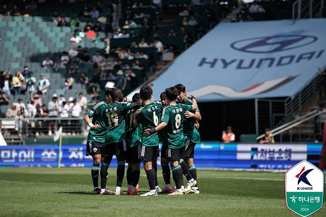 골세리머니를 펼치는 전북 현대 선수들 [한국프로축구연맹. 재판매 및 DB 금지]