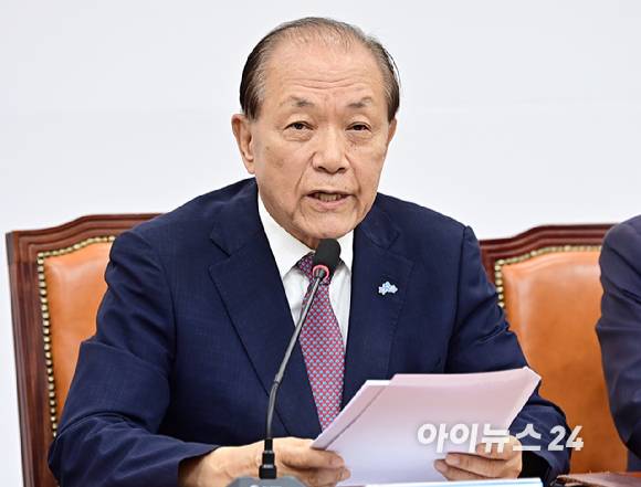 황우여 국민의힘 비상대책위원장이 27일 오전 서울 여의도 국회에서 열린 비상대책위원회의에서 발언하고 있다. [사진=곽영래 기자]