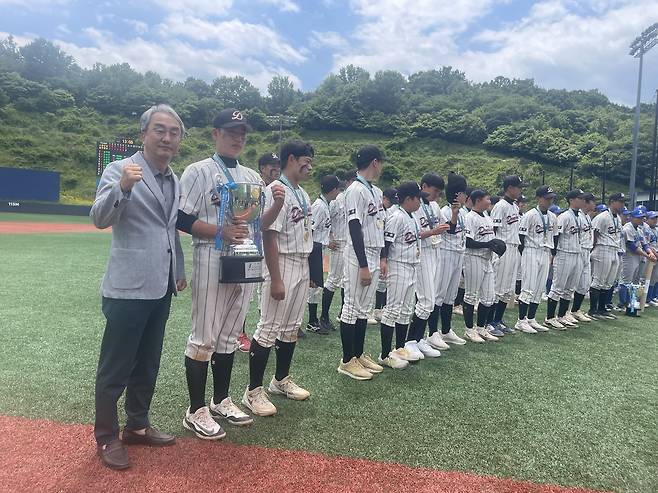 전국소년체전 우승한 광주 동성중 야구팀 [광주시체육회 제공. 재판매 및 DB 금지]