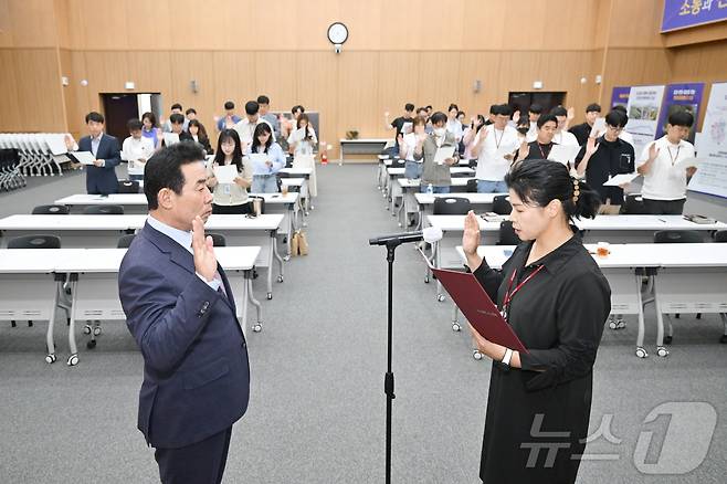 포천시는 인허가 담당 맞춤형 청렴 친절 소통교육을 실시했다고 29일 밝혔다.