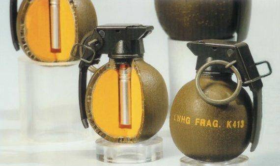 우리 군이 사용하는 K413 수류탄의 단면도.