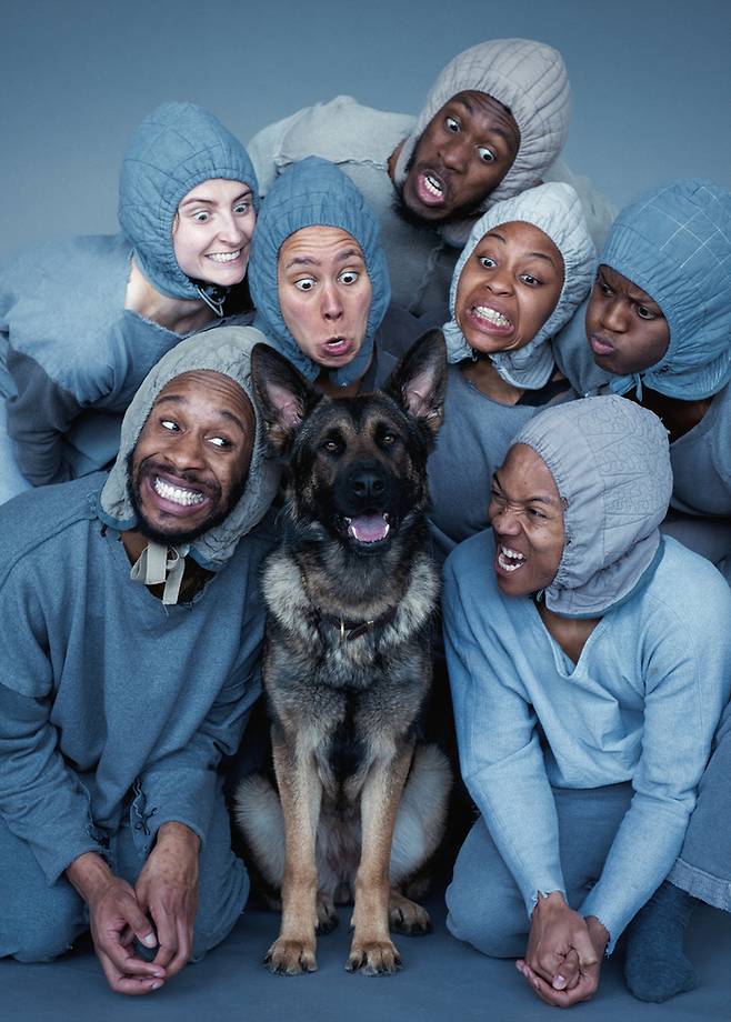 영국 안무가 보티스 세바의 올리비에상 수상작 ‘블랙독’. 사진제공=성남아트센터, ⓒCamilla Greenwell