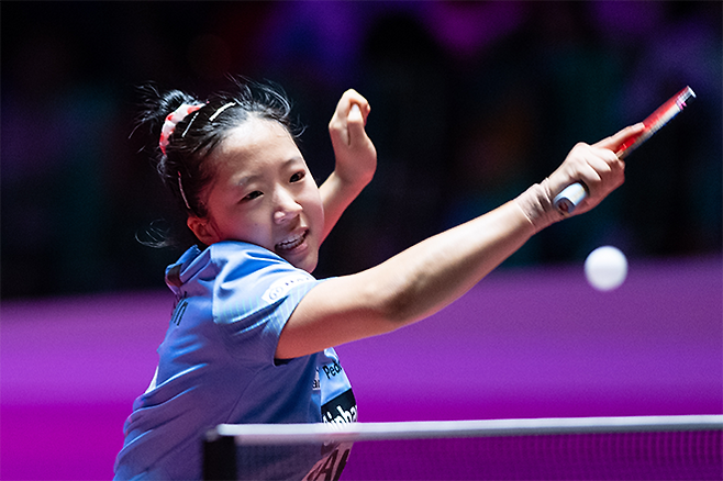 신유빈이 2024 국제탁구연맹 월드컵 시리즈 마카오 대회 여자 단식 경기로 하야타 히나를 상대하고 있다. 사진=Xinhua=연합뉴스 제공