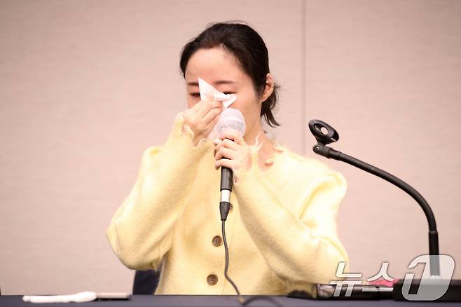 민희진 어도어 대표가 31일 오후 서울 중구 프레스센터에서 임시주주총회 관련 기자회견을 하고 있다. (공동취재) 2024.5.31/뉴스1 ⓒ News1 이재명 기자