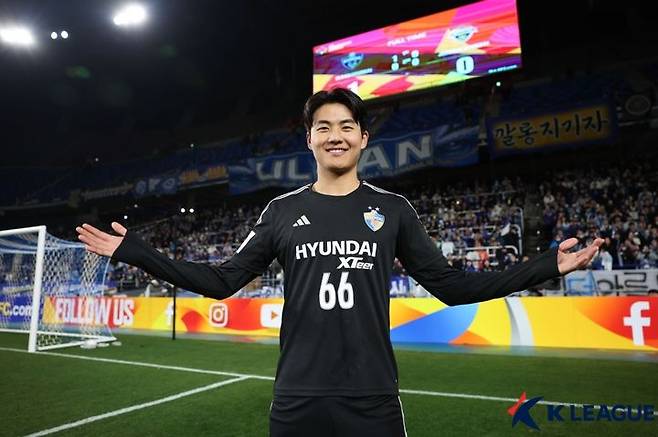 [서울=뉴시스] 프로축구 K리그1 울산 HD 수비수 설영우. (사진=한국프로축구연맹 제공) *재판매 및 DB 금지