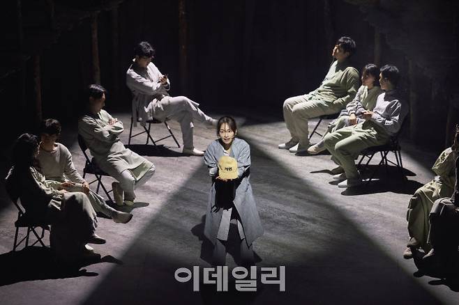 음악극 ‘섬: 1933~2019’의 한 장면. (사진=국립정동극장, 라이브러리컴퍼니)