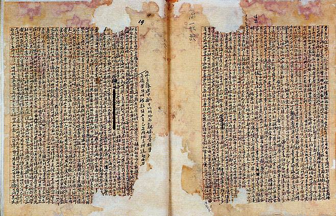 1997년 보물 제1245호로 지정ㅁ된 <백범일지> 친필 원고. ⓒ문화재청 제공