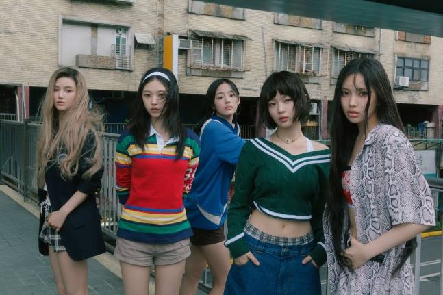 사진제공 = 어도어