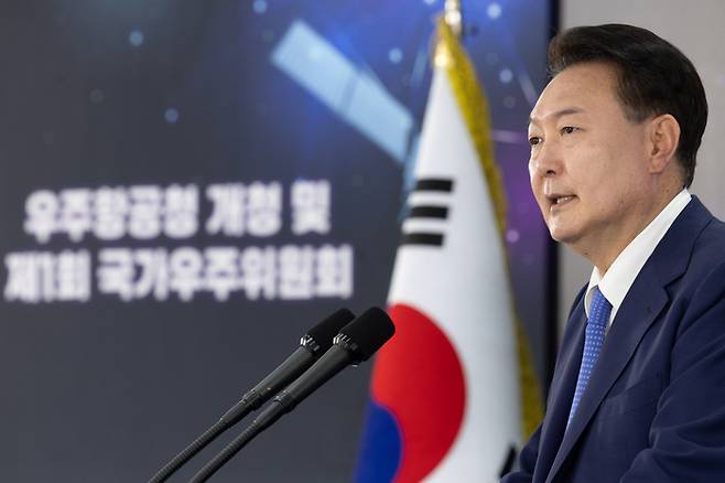 윤석열 대통령이 지난달 30일 경남 사천시 우주항공청 임시청사에서 열린 ‘우주항공청 개청식 및 제1차 국가우주위원회’에서 발언하고 있다. 대통령실 제공