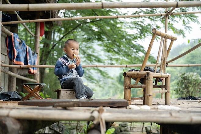 요산고채는 단순히 보여주기 위한 민속촌이 아닌 백바지요족의 생활 터전이다