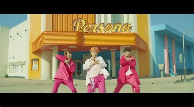 방탄소년단 ‘작은 것들을 위한 시’ 뮤직비디오 캡처