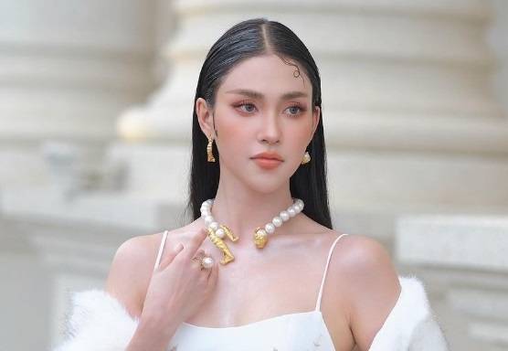 캄보디아 고전 무용수이자 인플루언서가 캄보디아 전통 춤인 압사라 댄스 공연으로 전 세계 관객을 사로잡았다. [사진출처 = 인스타그램]