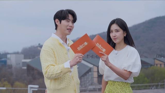 손태진(왼쪽)은 최근 '정상인들' '손태진의 트로트 라디오' 등 여러 프로그램을 이끌게 됐다. /SBS