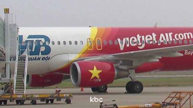 ▲'기체결함'에 '31시간' 출발 지연된 비엣젯 항공기