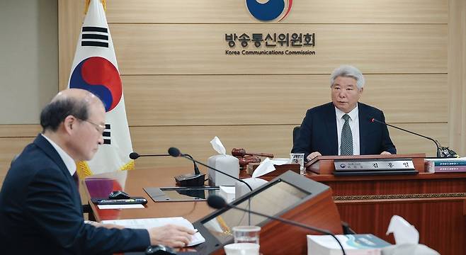 방송통신위원회는 캐시서버에서 활동하는 불법 사이트를 차단할 수 있는 개정안을 시행할 예정이다.[사진=연합뉴스]