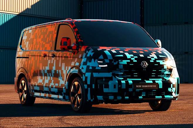 폭스바겐 신형 트랜스포터 위장막 모델