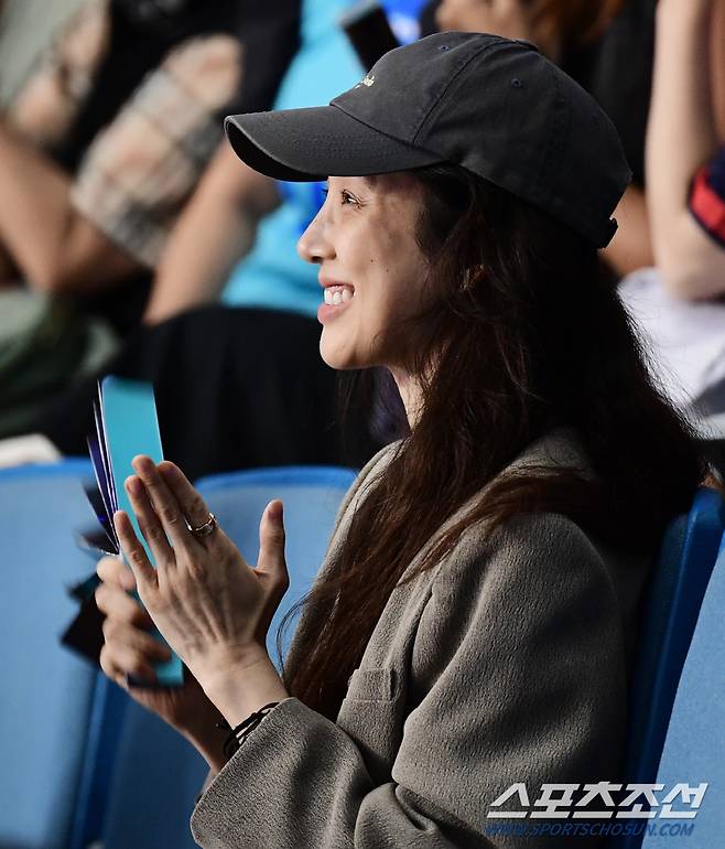 8일 오후 잠실실내체육관에서 김연경 국가대표 은퇴경기가 열렸다. 경기장을 찾은 배우 정려원. 잠실=송정헌 기자songs@sportschosun.com/2024.06.08/