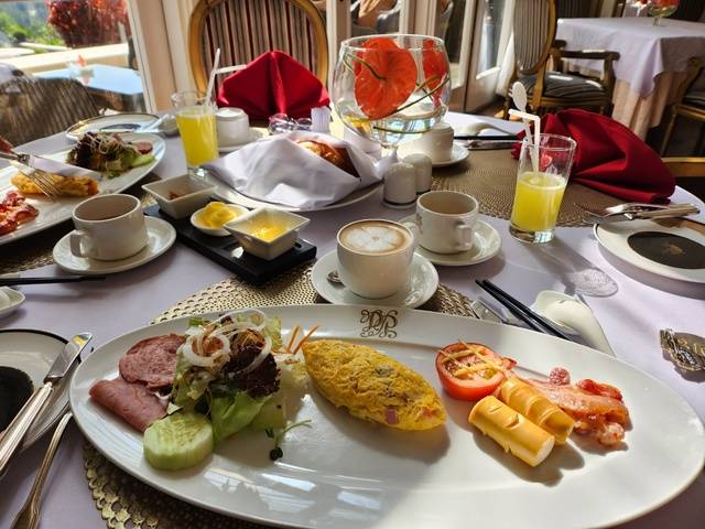 달랏엔 유럽풍 호텔이 많이 들어서 있다. 사진은 달랏의 한 5성급 호텔 조식 구성.