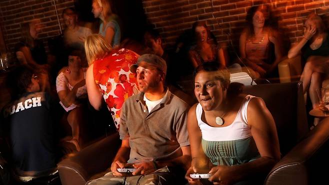 테트리스 대회에는 많은 팬들이 모인다. 미국 덴버에서는 매달 대회가 열린다