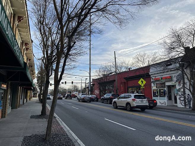 애틀랜타 리틀파이브포인트 거리. 빈티지 매장과 편집숍이 밀집해 있다.