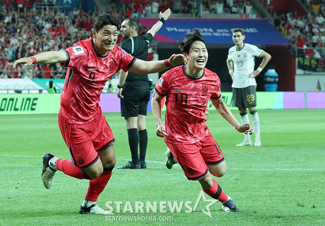 [포토] 이강인 '첫 골 포효'