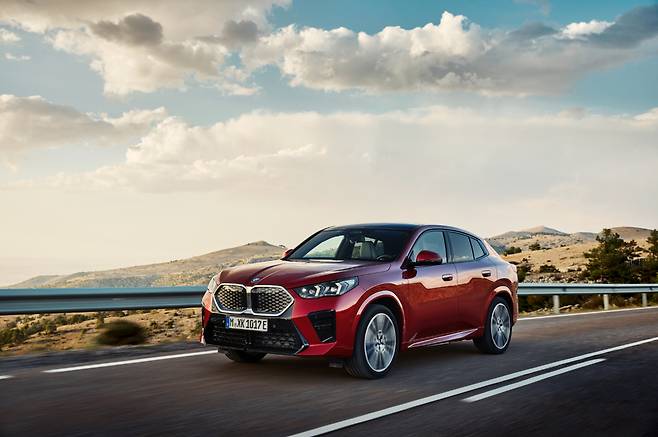 The BMW iX2 is the company's first all-electric sports activity coupe. (BMW Korea)