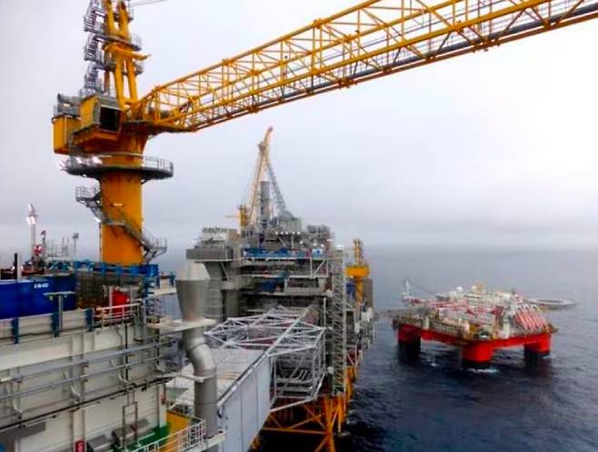 노르웨이 북해의 석유 해양 시추 장비.