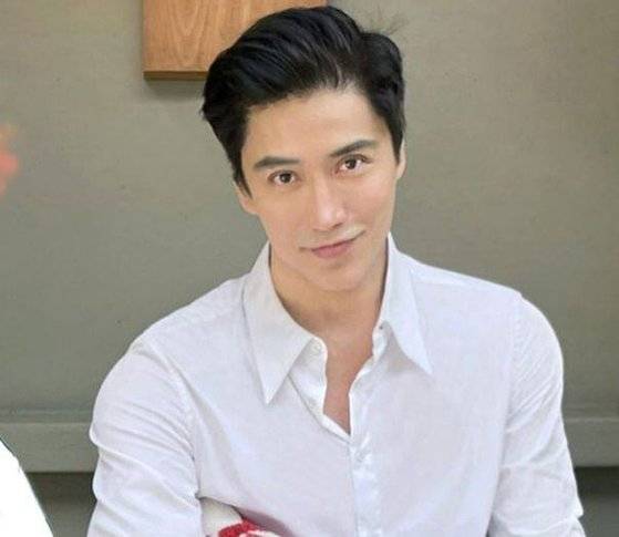 동안 외모로 화제를 모은 추안도 탄. 사진 인스타그램 캡처