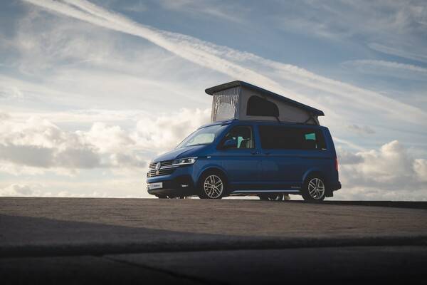 덴버리 폭스바겐 T6 더블백&nbsp; 사진 덴버리