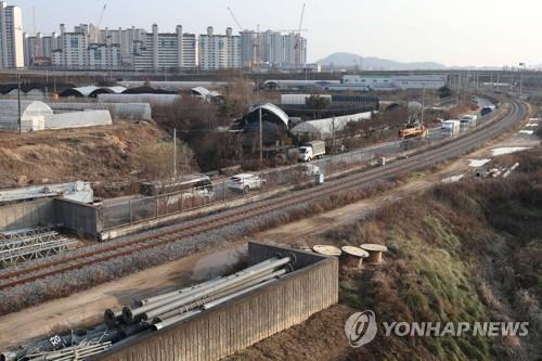 추억의 교외선 [연합뉴스 자료사진]