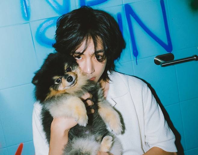 방탄소년단 뷔, 뉴진스 '하입보이' 챌린지 1억 돌파..'챌린지 킹'