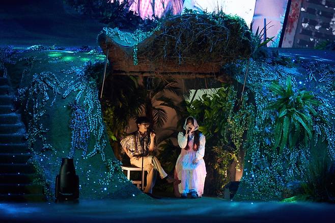 케이스포돔에 입성한 악뮤(AKMU)의 10주년 콘서트 [YG엔터테인먼트 제공]