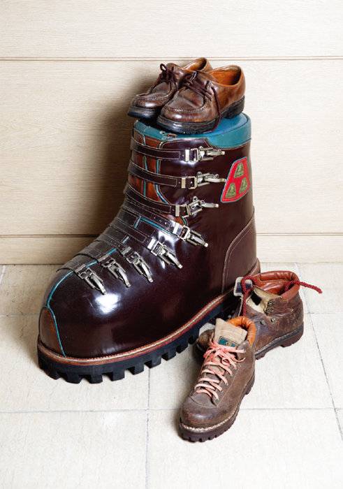 수제 등산화와 구두.