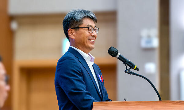 이규익 경주시 시민행정국장이 18일 시민행정국 소관 역점사업 언론브리핑을 갖고 있다. 경주시 제공